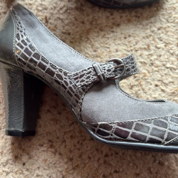 Aerosoles Elegant Gray Mary Jane Heels size 10 - Picture 3 of 7